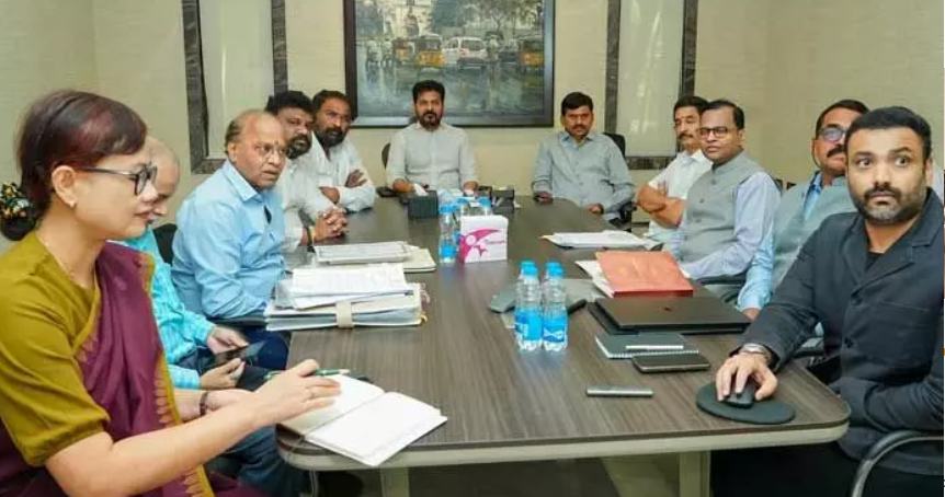 తెలంగాణ క్రీడాకారులకు గుడ్ న్యూస్.. స్పోర్ట్స్ రివ్యూలో సీఎం కీలక ఆదేశాలు